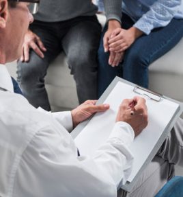 خدمات روانشناسی ترک اعتیاد در کلینیک دکتر جوادی