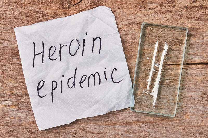 آیا مصرف مسکن برای ترک هروئین موثر است؟